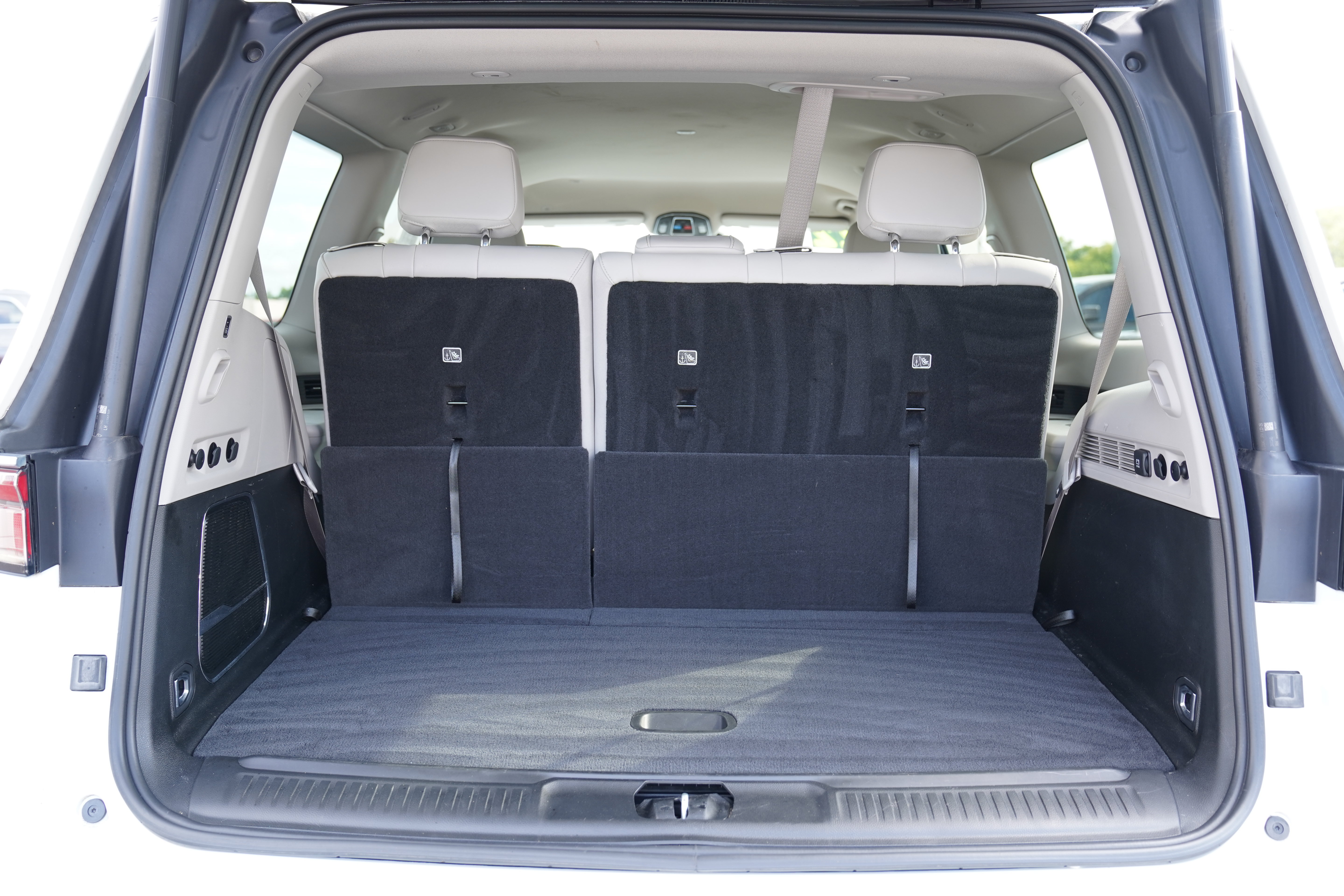 Used 2022 Jeep Wagoneer Series II AWD/4WD image 9
