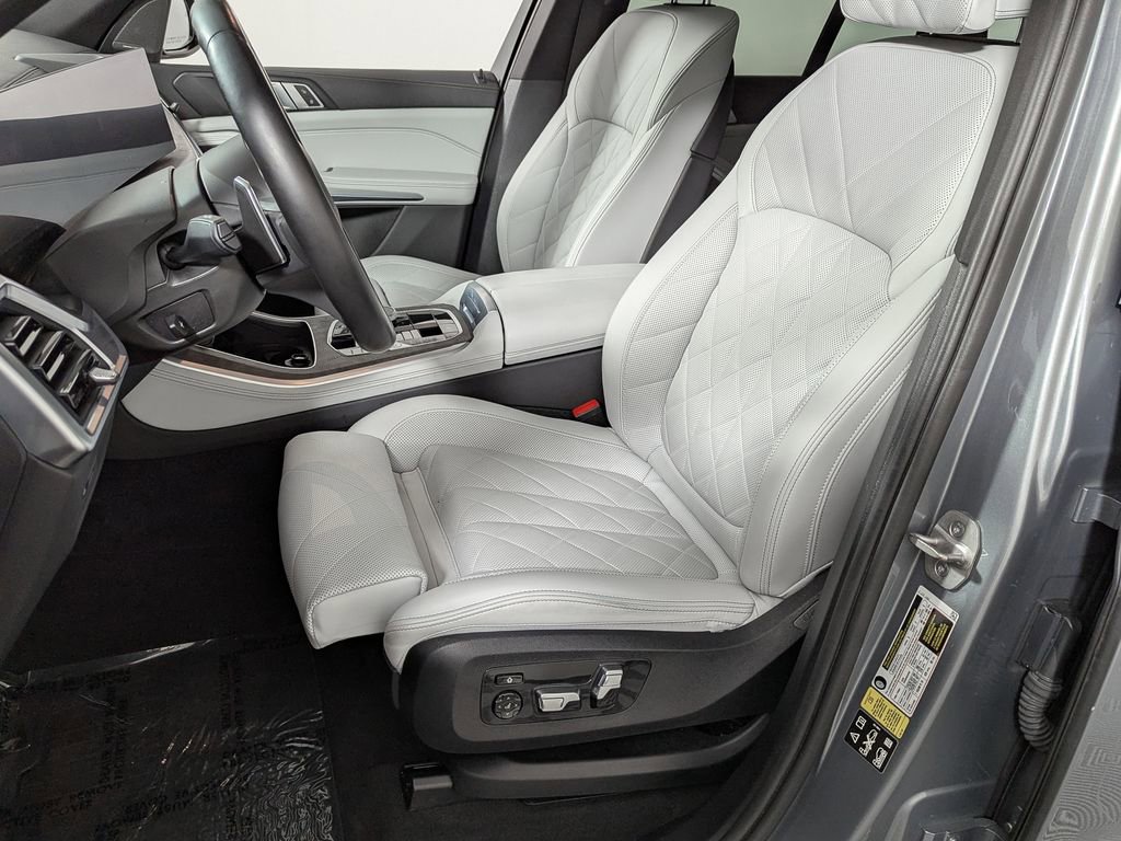 Certified 2024 BMW X5 xDrive40i w/ M Sport Package image 21
