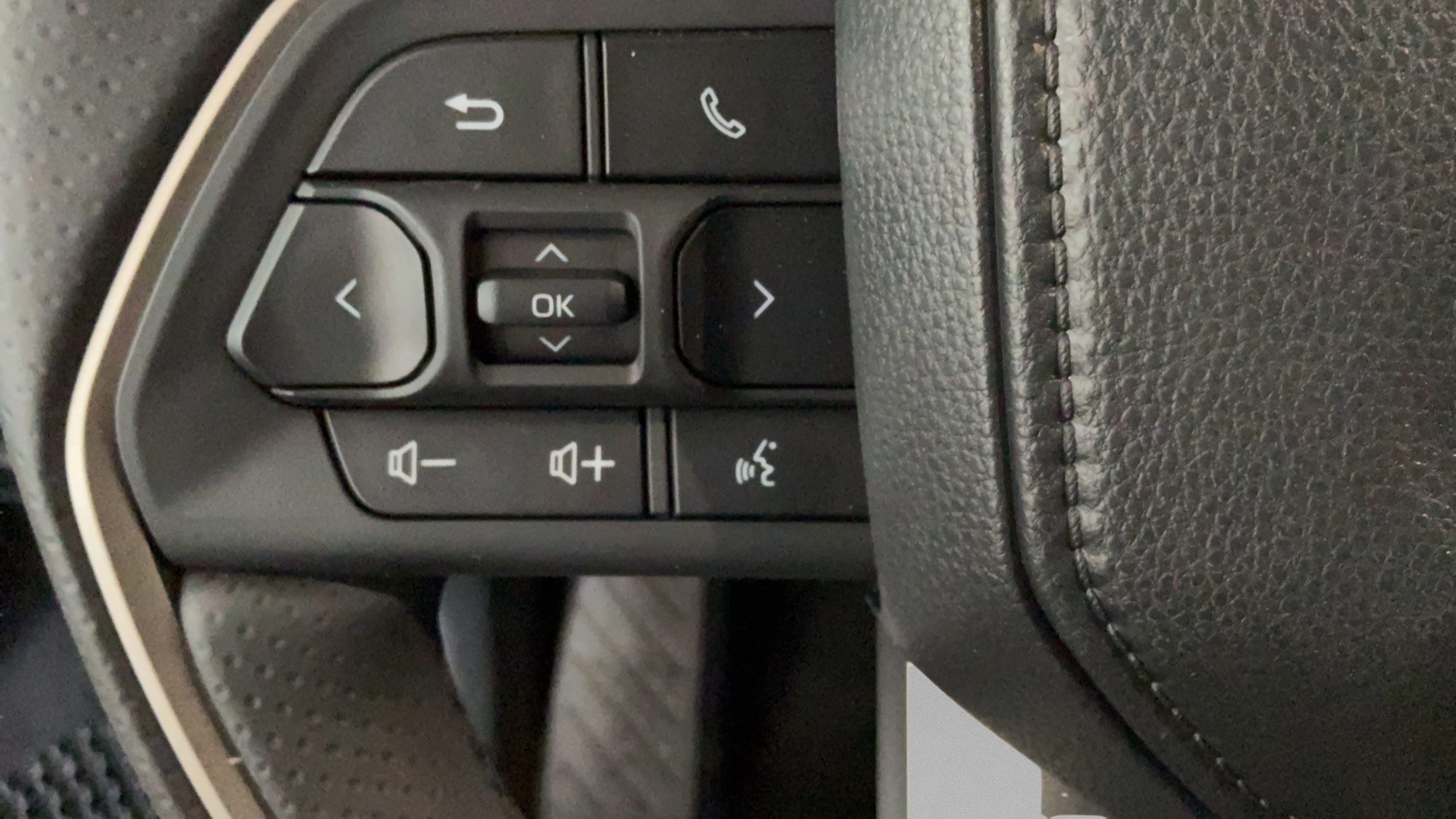 Certified 2026 Toyota 4Runner SR5 RWD image 16