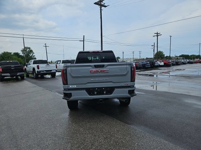 Used 2025 GMC Sierra 2500 AT4 w/ AT4 Premium Plus Package AWD/4WD image 7