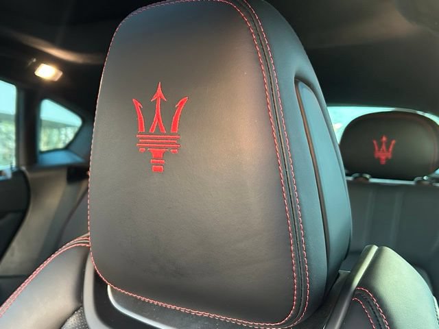 Used 2024 Maserati Levante GT Ultima AWD/4WD image 12