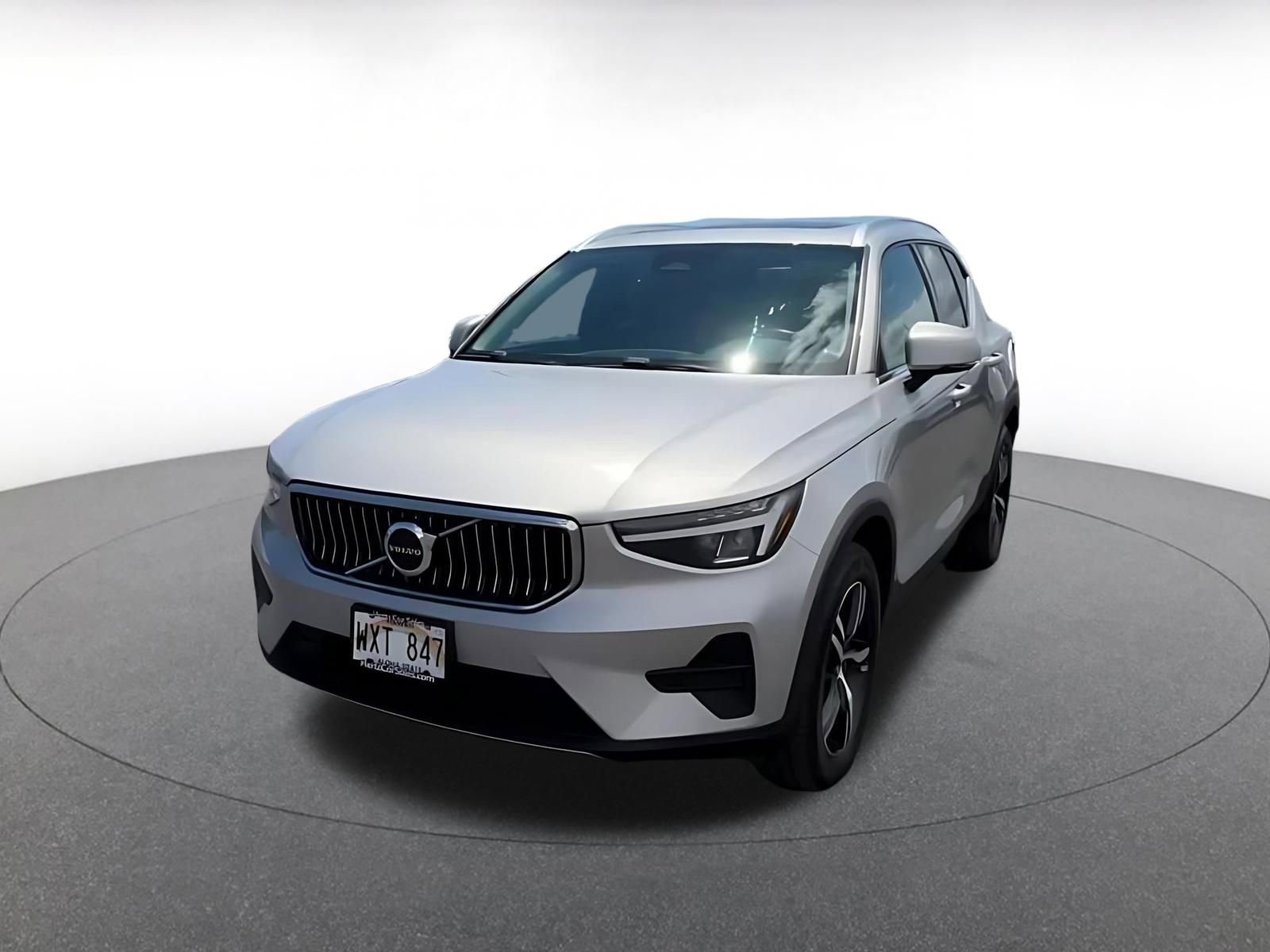 Used 2024 Volvo XC40 B5 Core AWD/4WD image 7