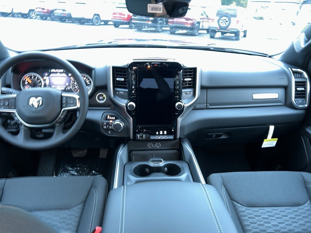 New 2026 RAM 1500 4x4 Crew Cab image 14