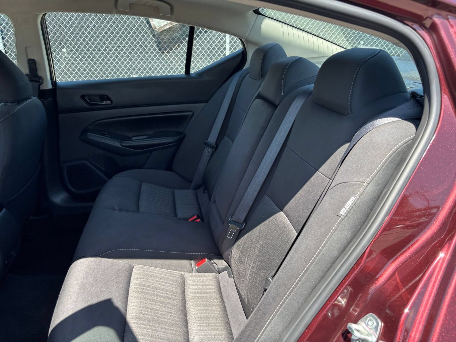 Used 2025 Nissan Altima 2.5 SV FWD image 27