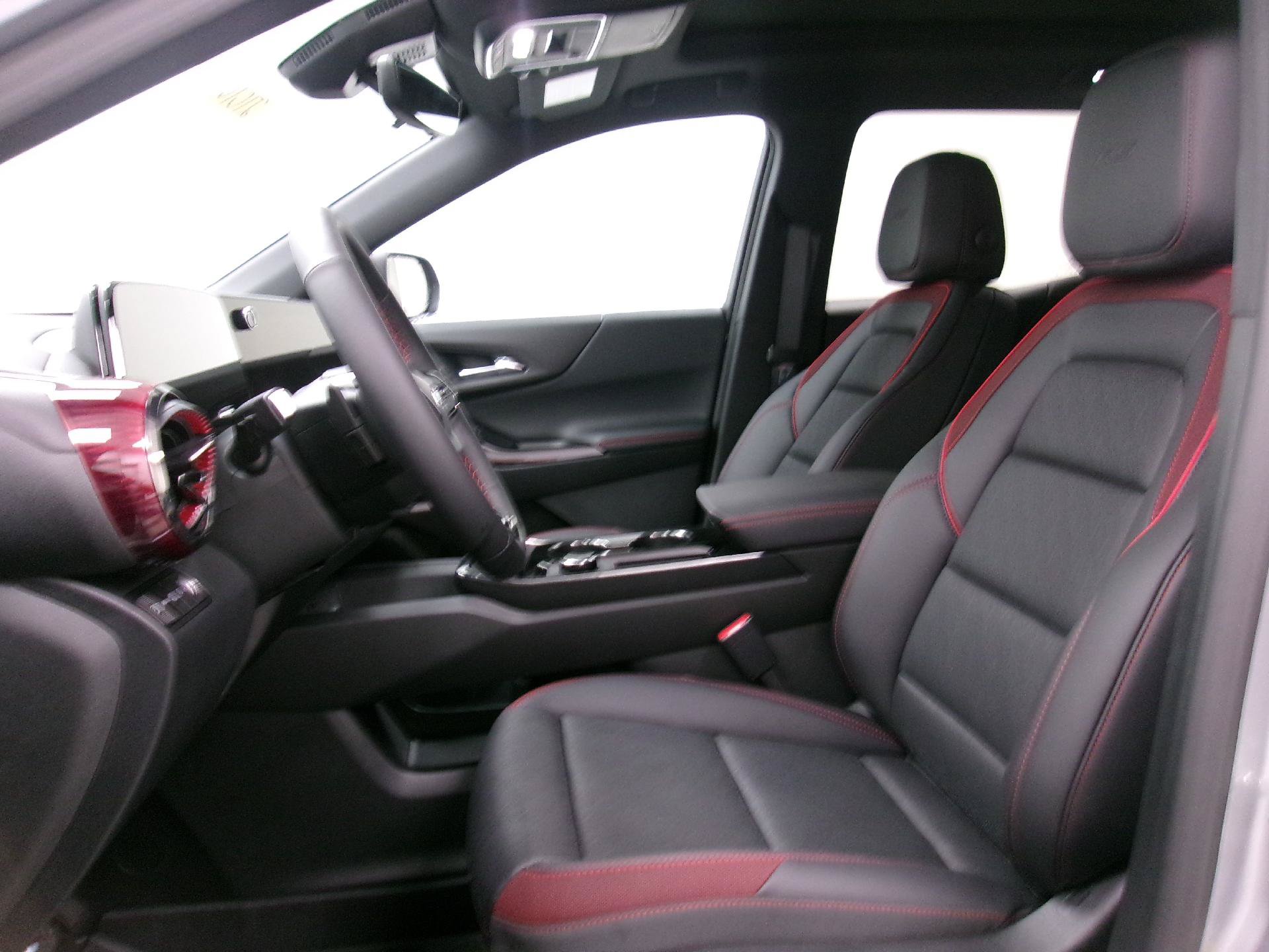 New 2027 Chevrolet Equinox RS w/ Safety and Technology Package AWD/4WD image 11