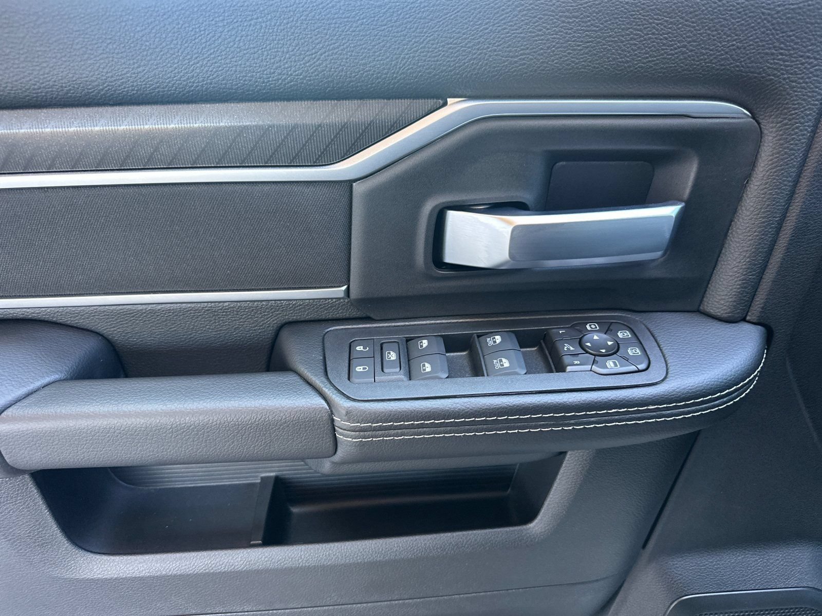 New 2026 RAM 2500 Big Horn AWD/4WD image 10