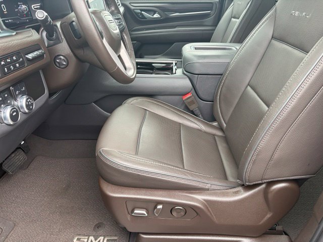 Used 2022 GMC Yukon Denali AWD/4WD image 10