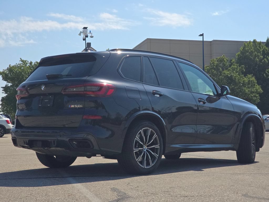 Used 2021 BMW X5 M50i w/ Executive Package AWD/4WD image 17