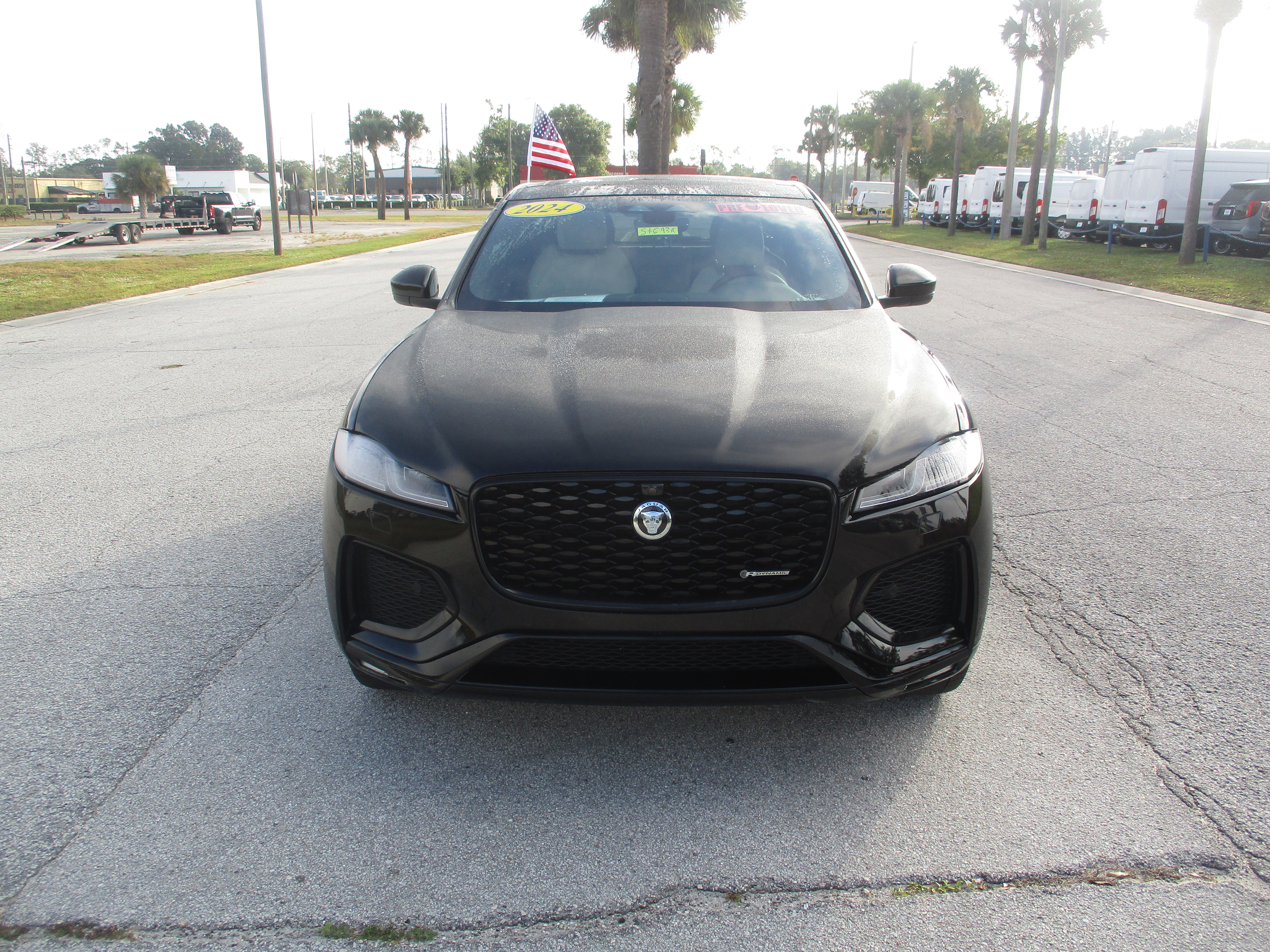 Used 2024 Jaguar F-PACE R-Dynamic S image 2