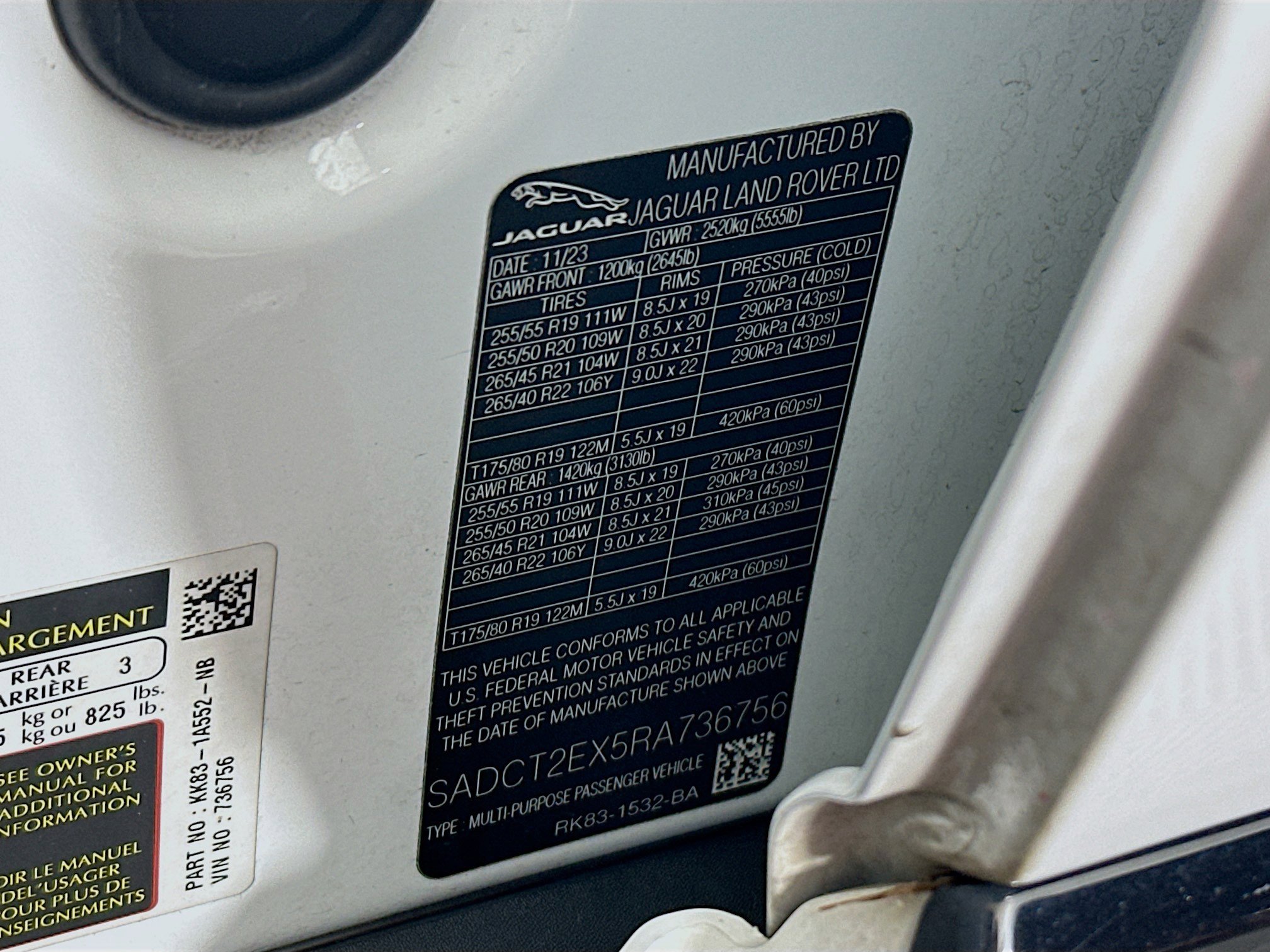 Used 2024 Jaguar F-PACE R-Dynamic S image 12