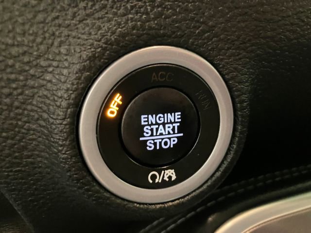 Used 2019 Dodge Challenger SXT image 36
