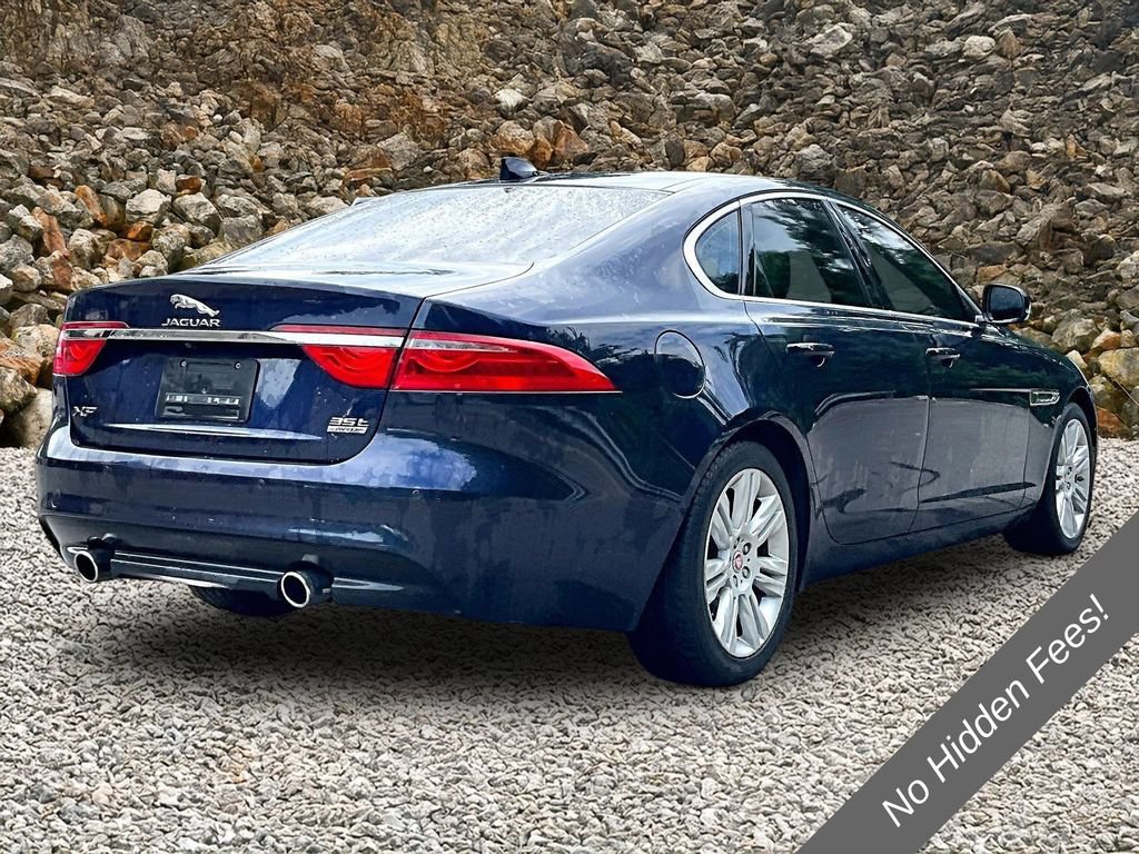 Used 2017 Jaguar XF Prestige AWD/4WD image 2