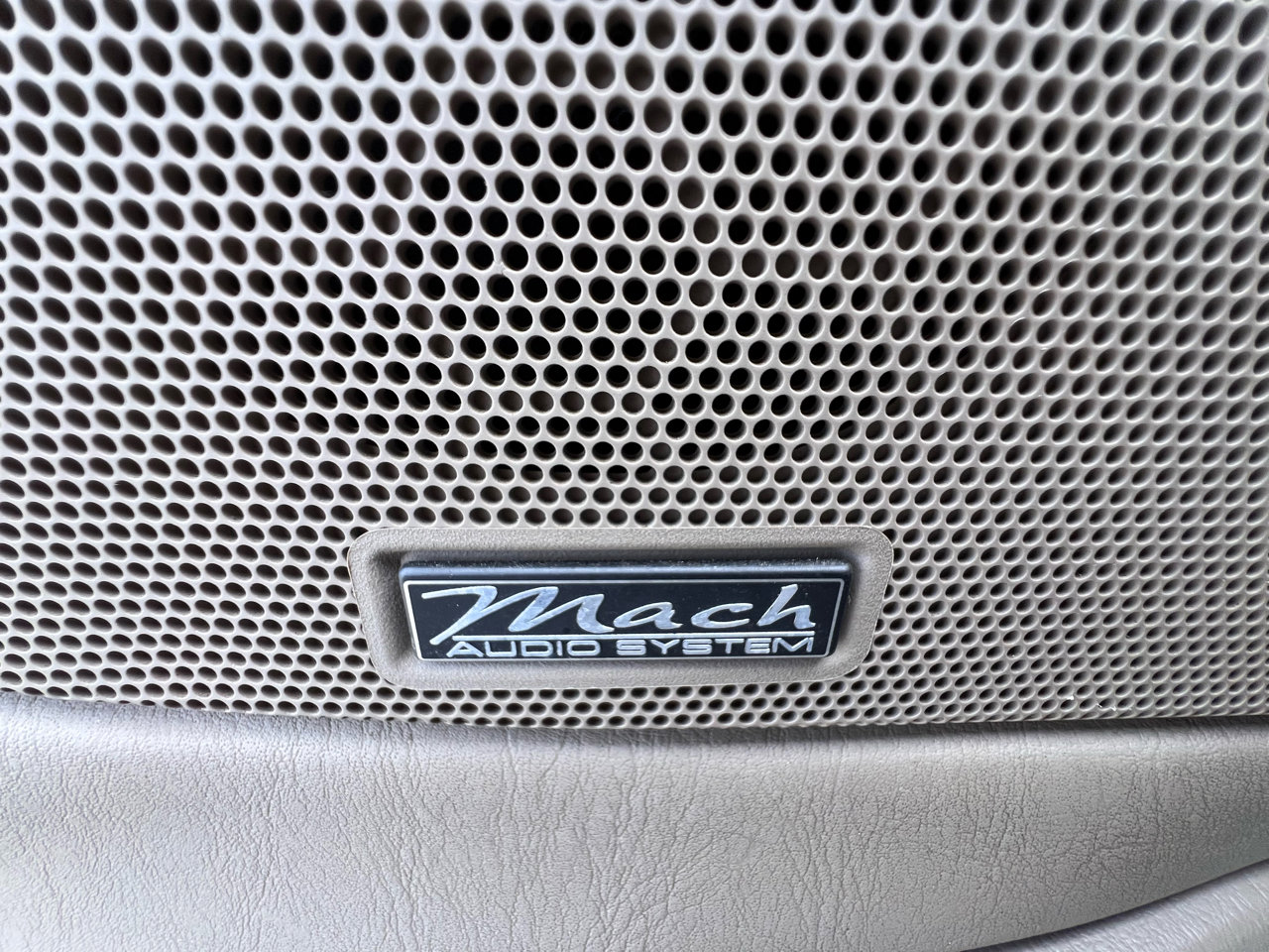 Used 2002 Ford Expedition Eddie Bauer image 61