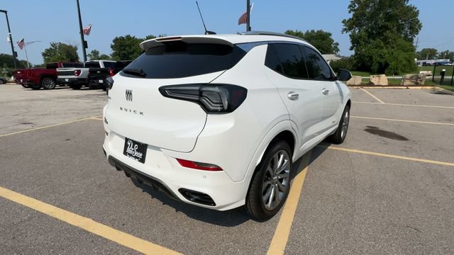 Used 2026 Buick Encore GX Avenir w/ Avenir Technology Package AWD/4WD image 8