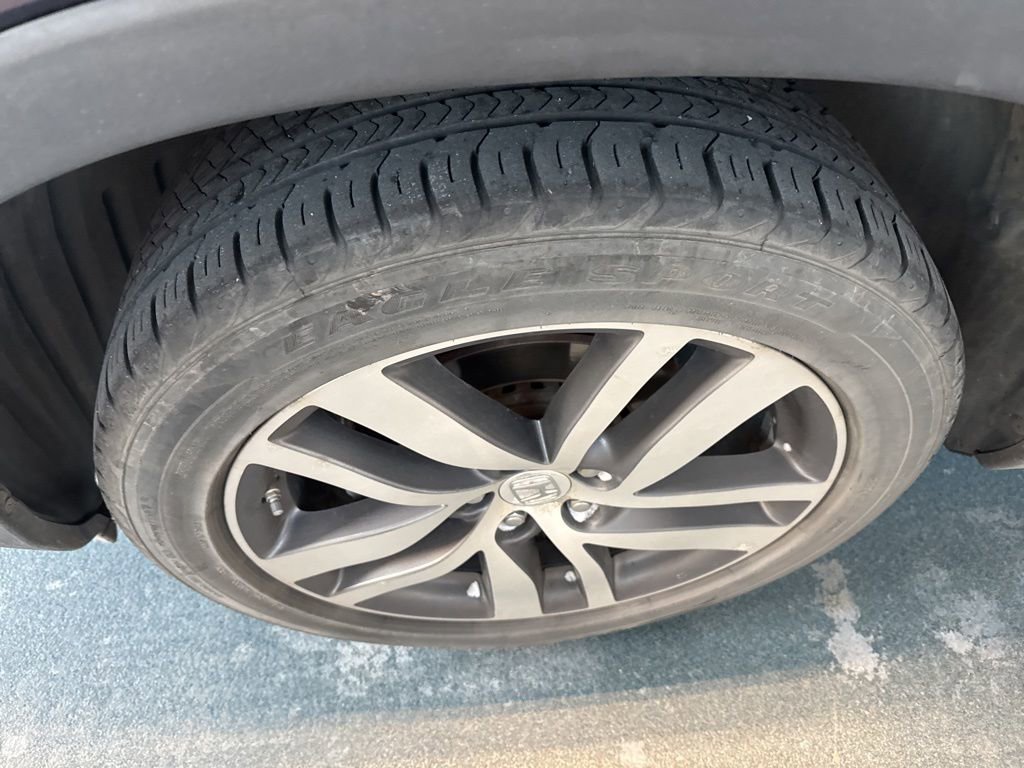 Used 2018 Honda Pilot Touring image 11