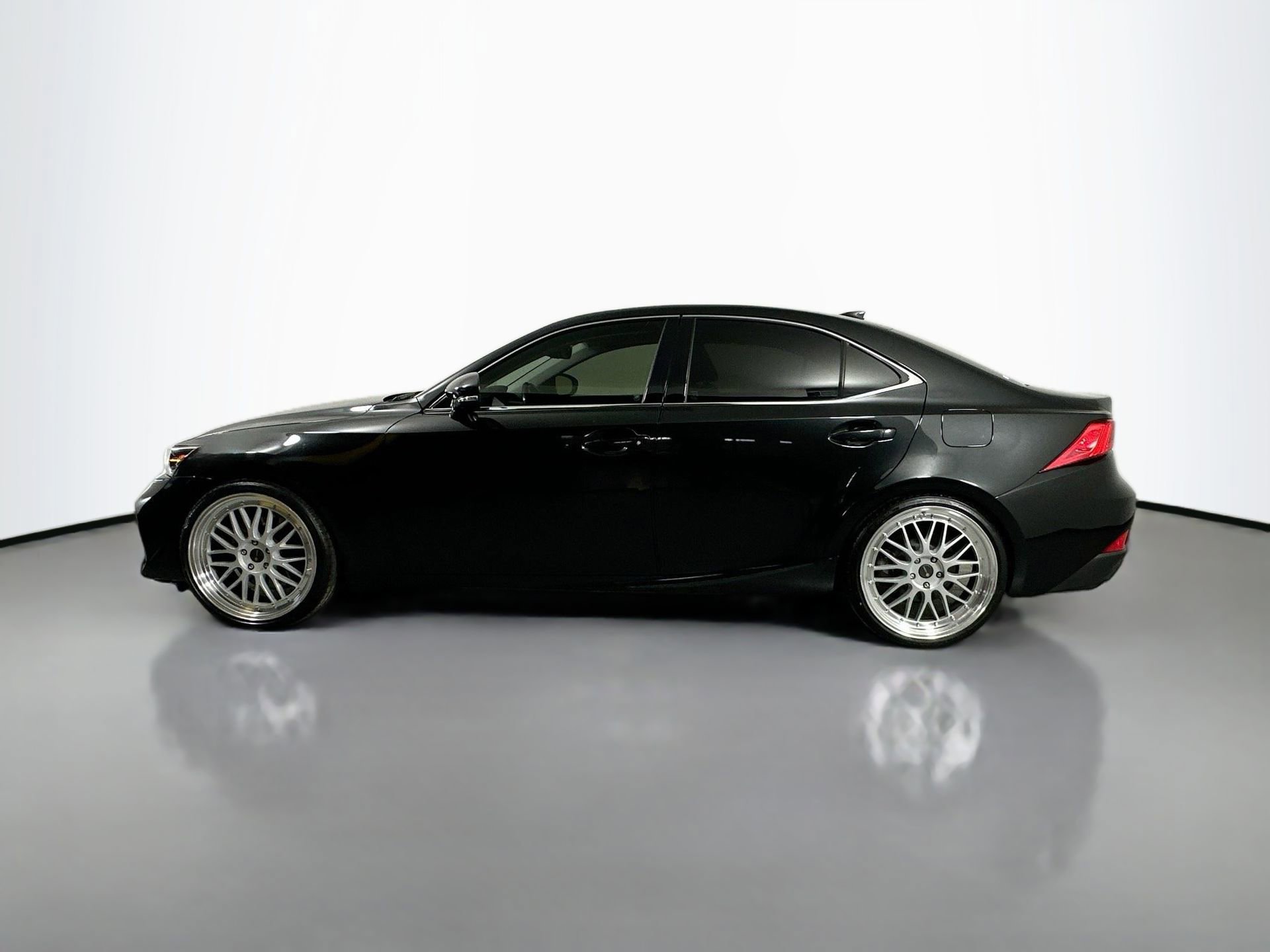 Used 2020 Lexus IS 300 image 8