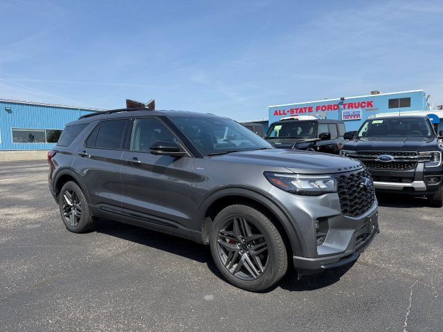 Used 2025 Ford Explorer ST-Line w/ ST-Line Street Pack AWD/4WD image 1