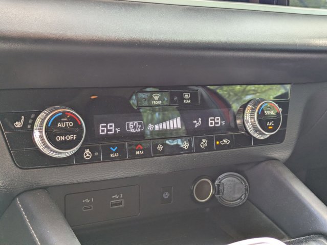 Used 2023 Mitsubishi Outlander SEL FWD image 8