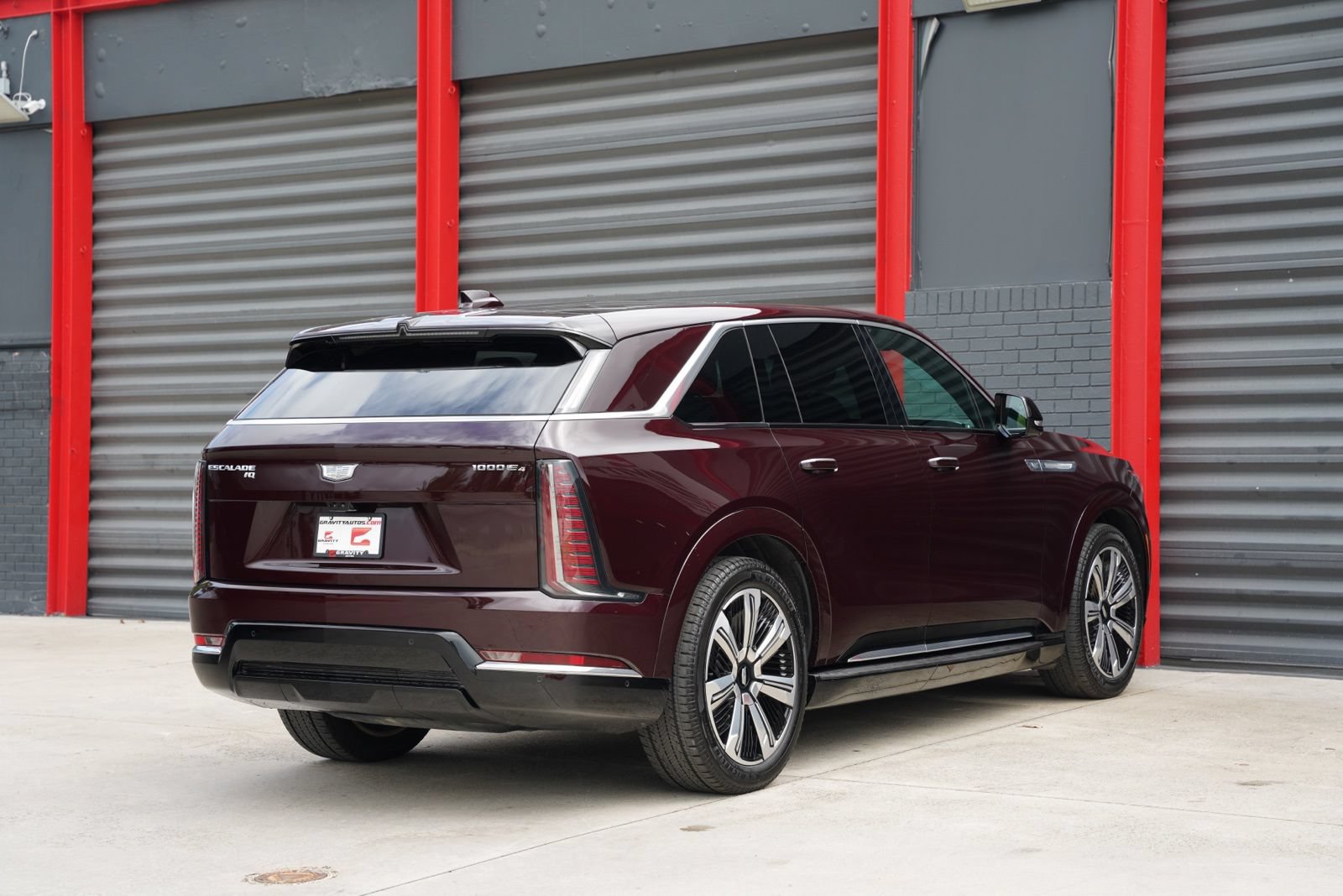 Used 2025 Cadillac Escalade IQ Luxury 2 w/ LPO, Premium Carpet Package AWD/4WD image 10