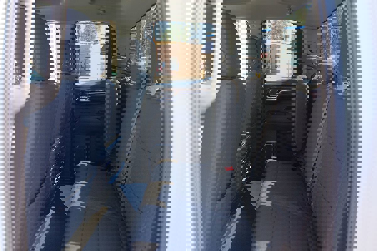 Used 2023 GMC Sierra 1500 Elevation image 33