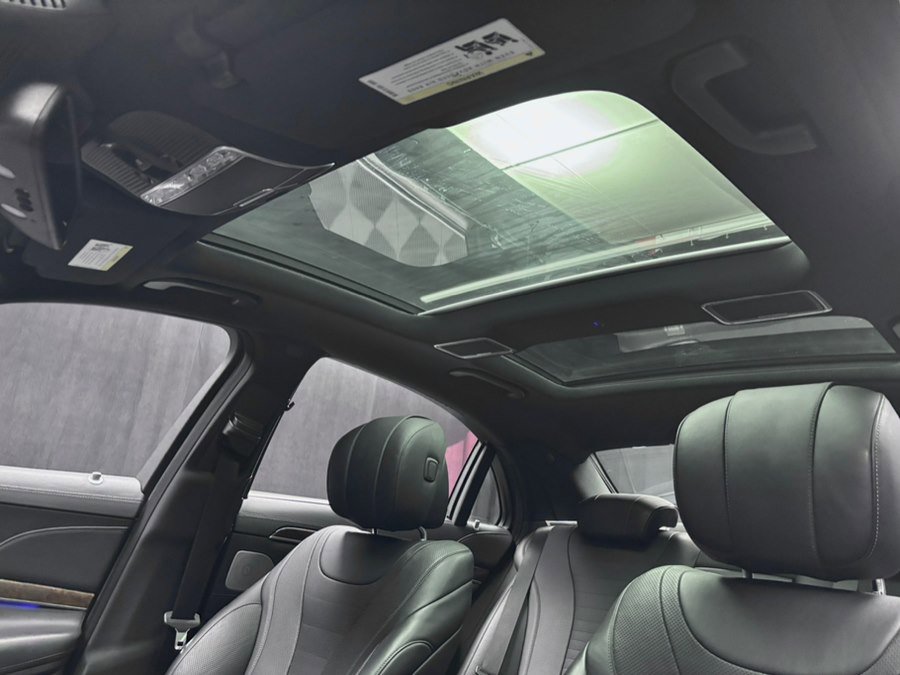 Used 2015 Mercedes-Benz S 550 4MATIC Sedan image 34