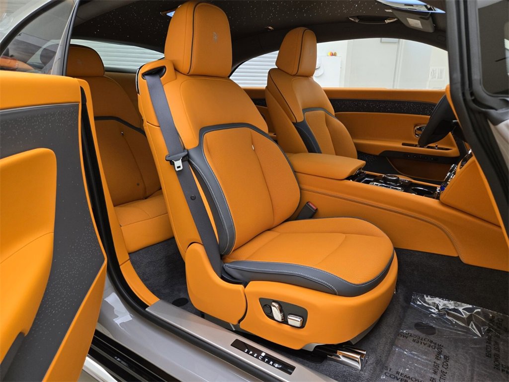 New 2025 Rolls-Royce Spectre w/ Spectre Launch Package image 19
