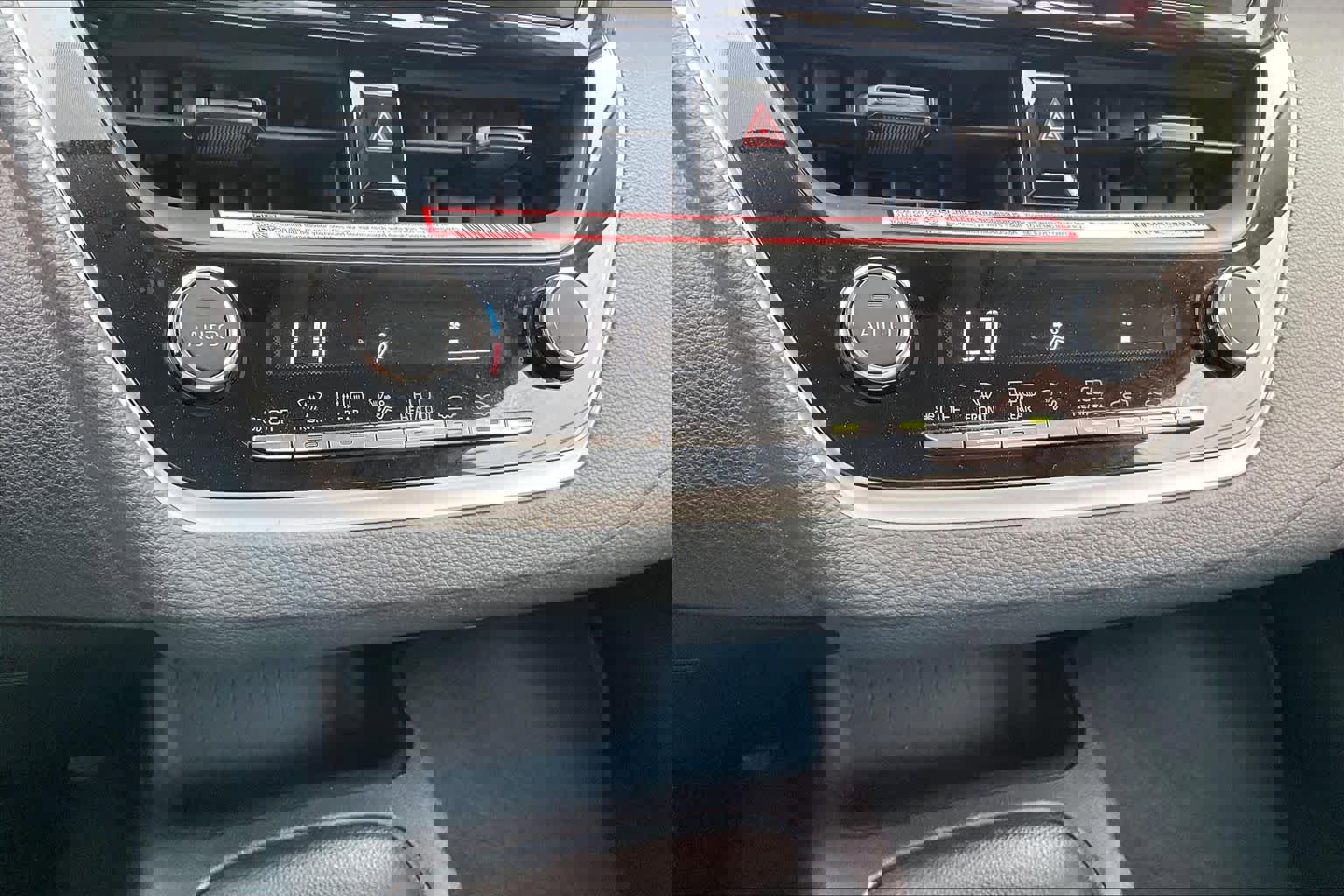 Used 2026 Toyota Corolla LE image 31