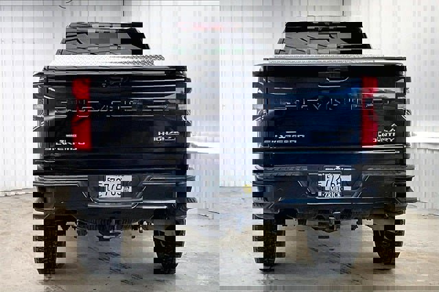 Used 2022 Chevrolet Silverado 3500 High Country image 4