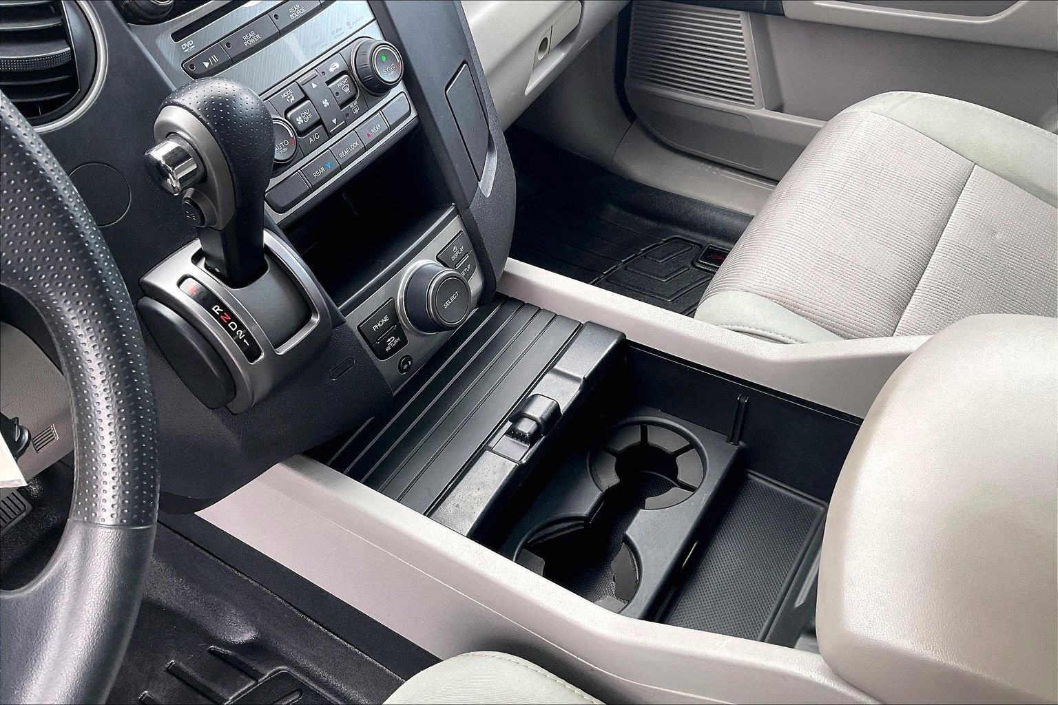 Used 2015 Honda Pilot SE image 14