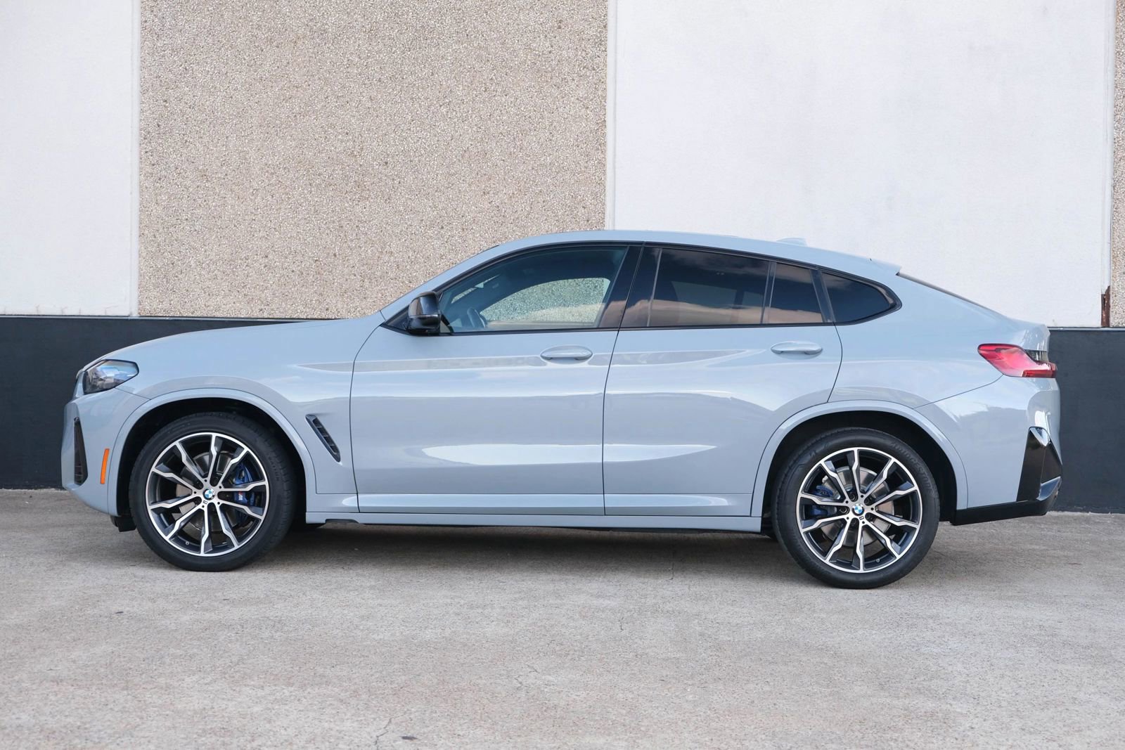 Used 2022 BMW X4 M40i image 5