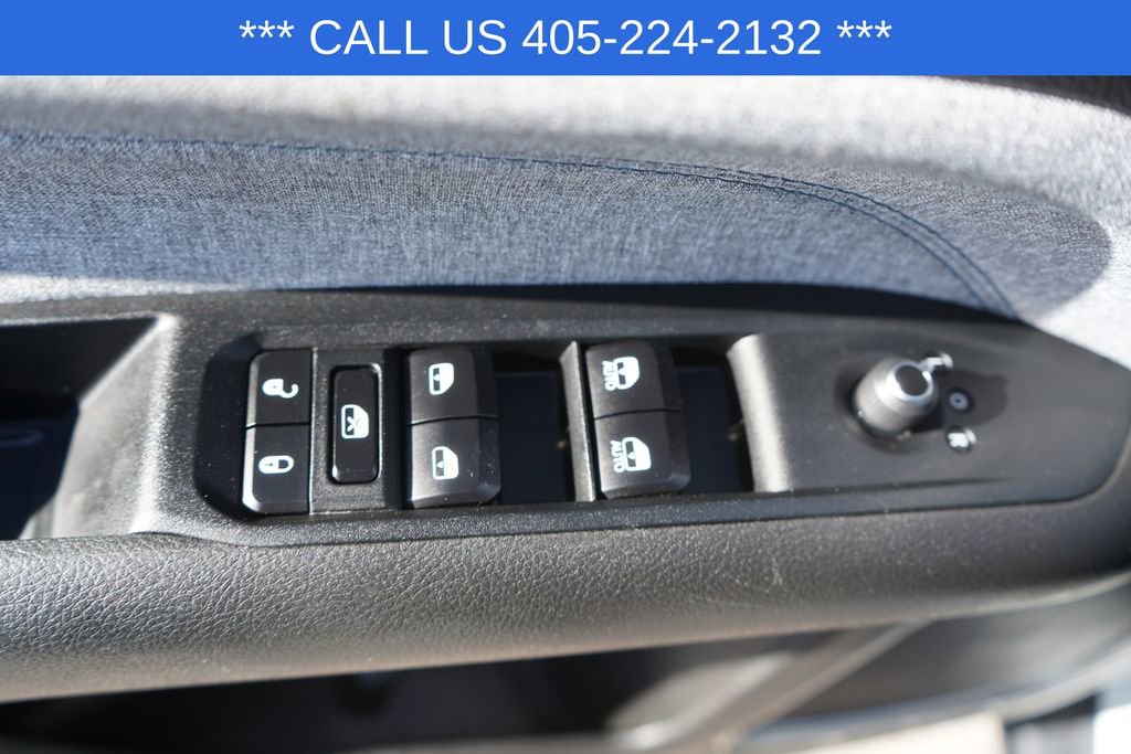 Used 2024 Jeep Compass Latitude image 32