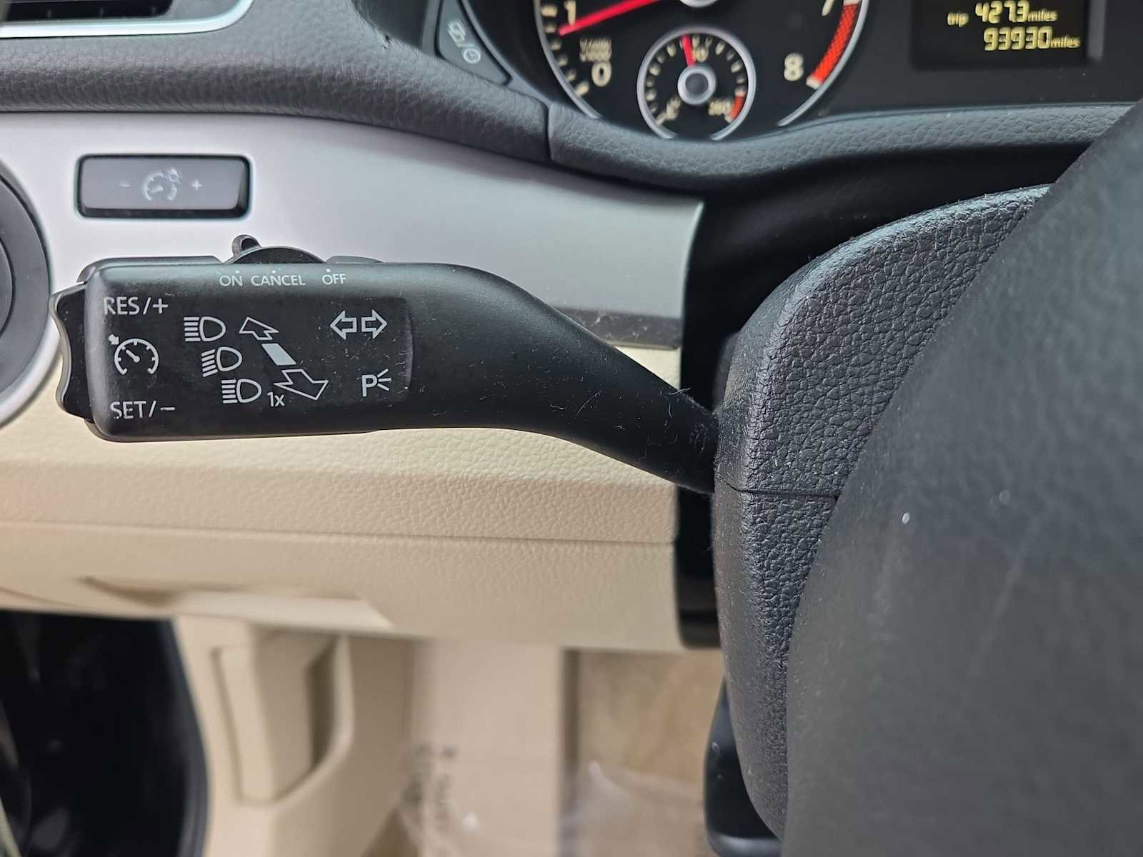 Used 2015 Volkswagen Passat 1.8T Limited Edition image 23