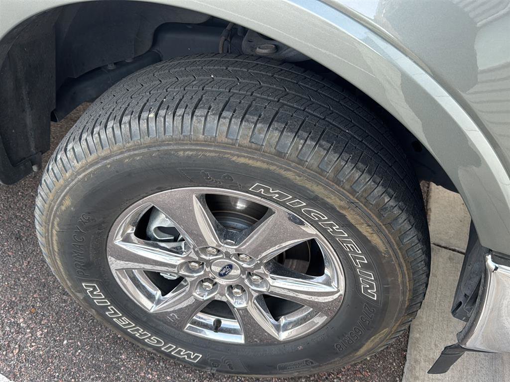 Used 2019 Ford F150 Lariat image 5