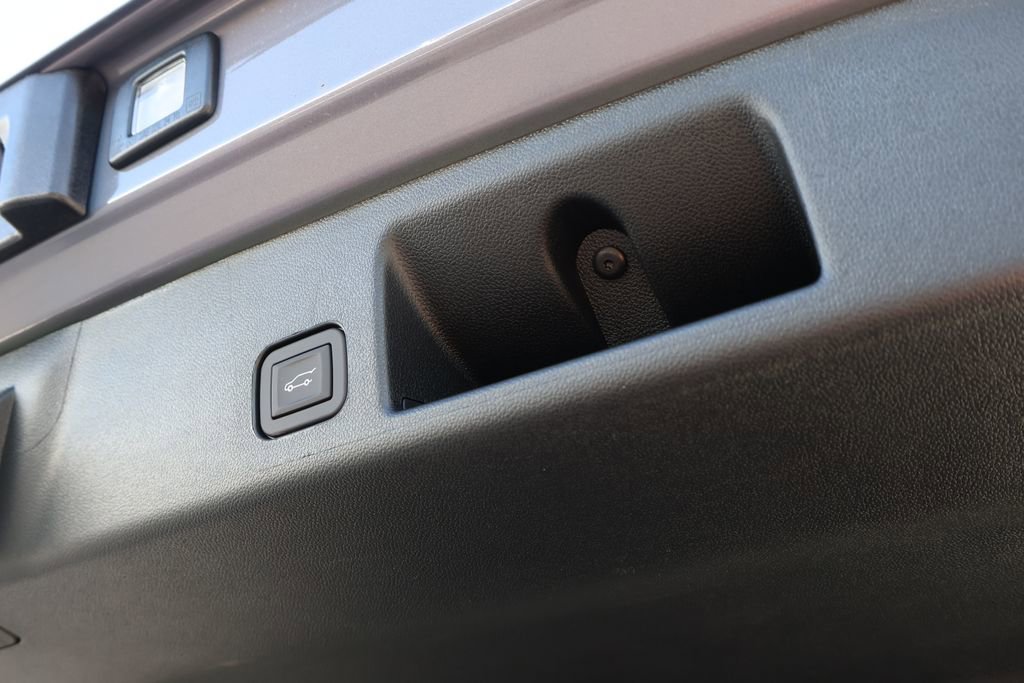 New 2026 Chevrolet Equinox EV LT image 43