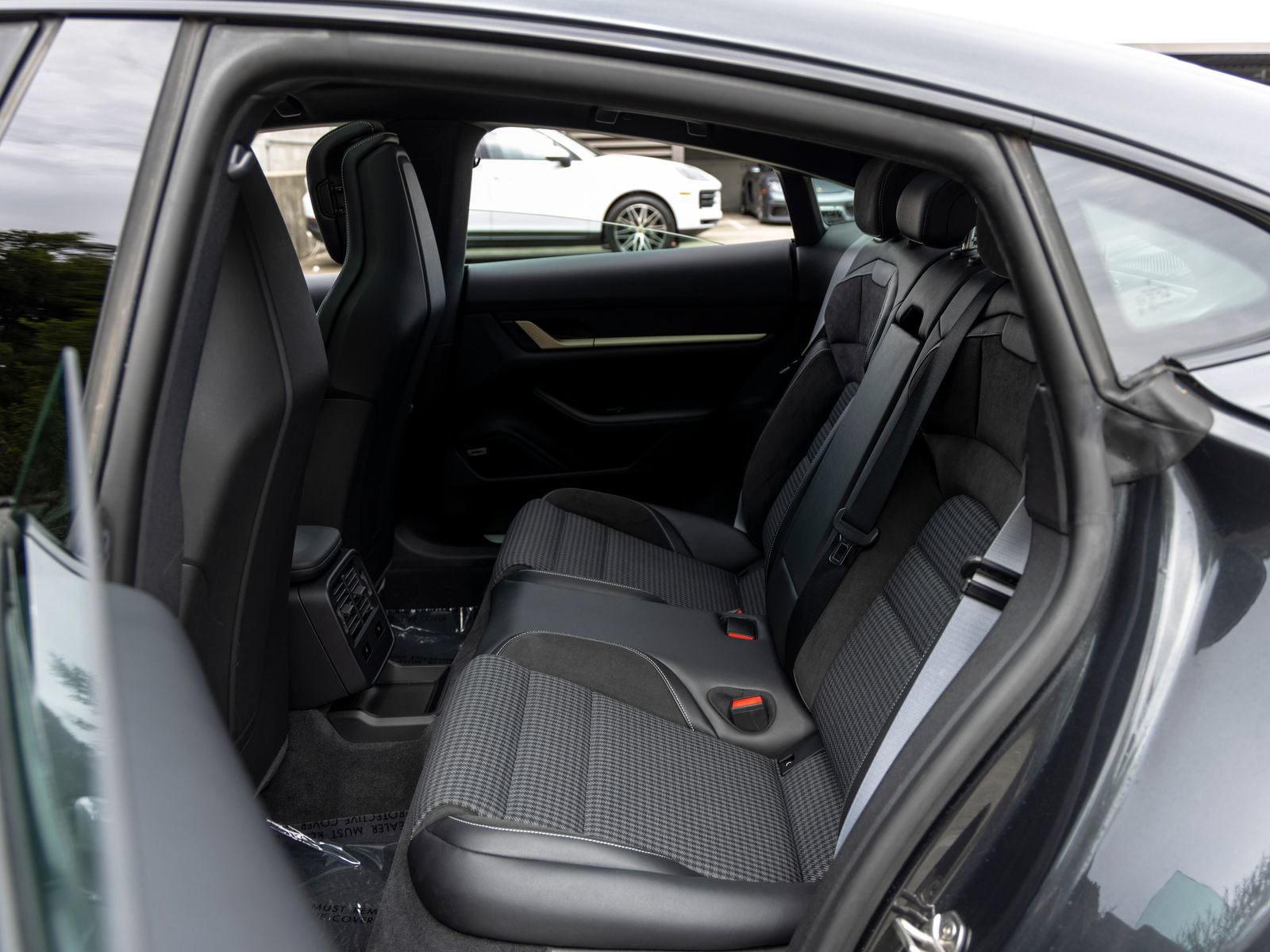 Certified 2025 Porsche Taycan 4S AWD/4WD image 43