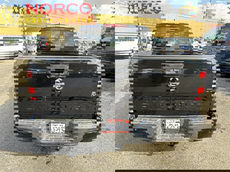 Used 2022 Nissan Frontier SV image 7
