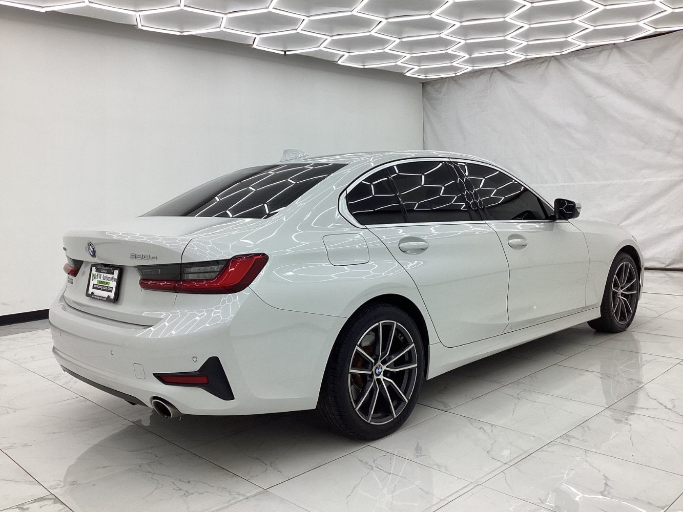 Used 2021 BMW 330e xDrive w/ Convenience Package AWD/4WD image 11