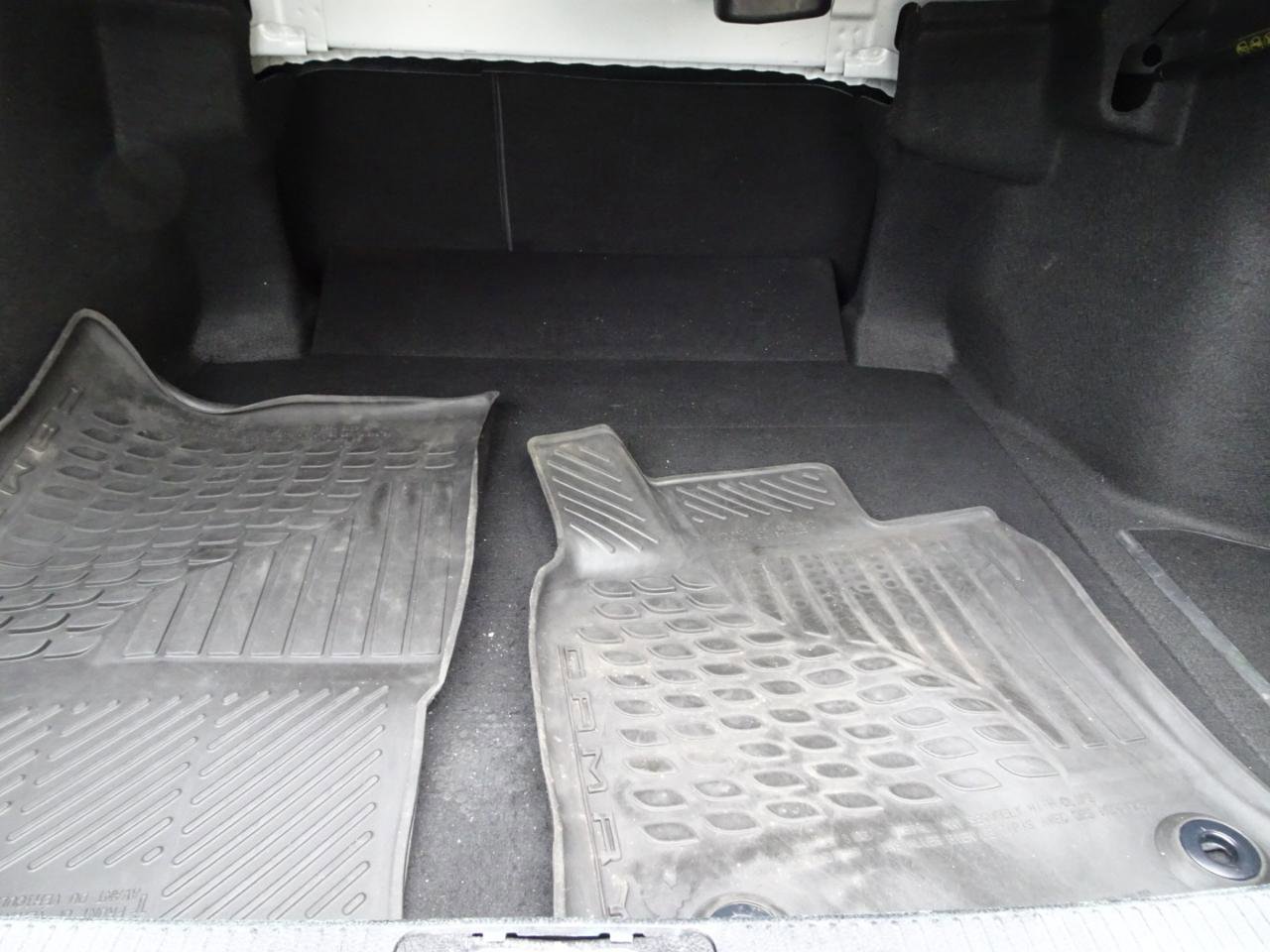 Used 2022 Toyota Camry LE w/ Cold Weather Package image 8