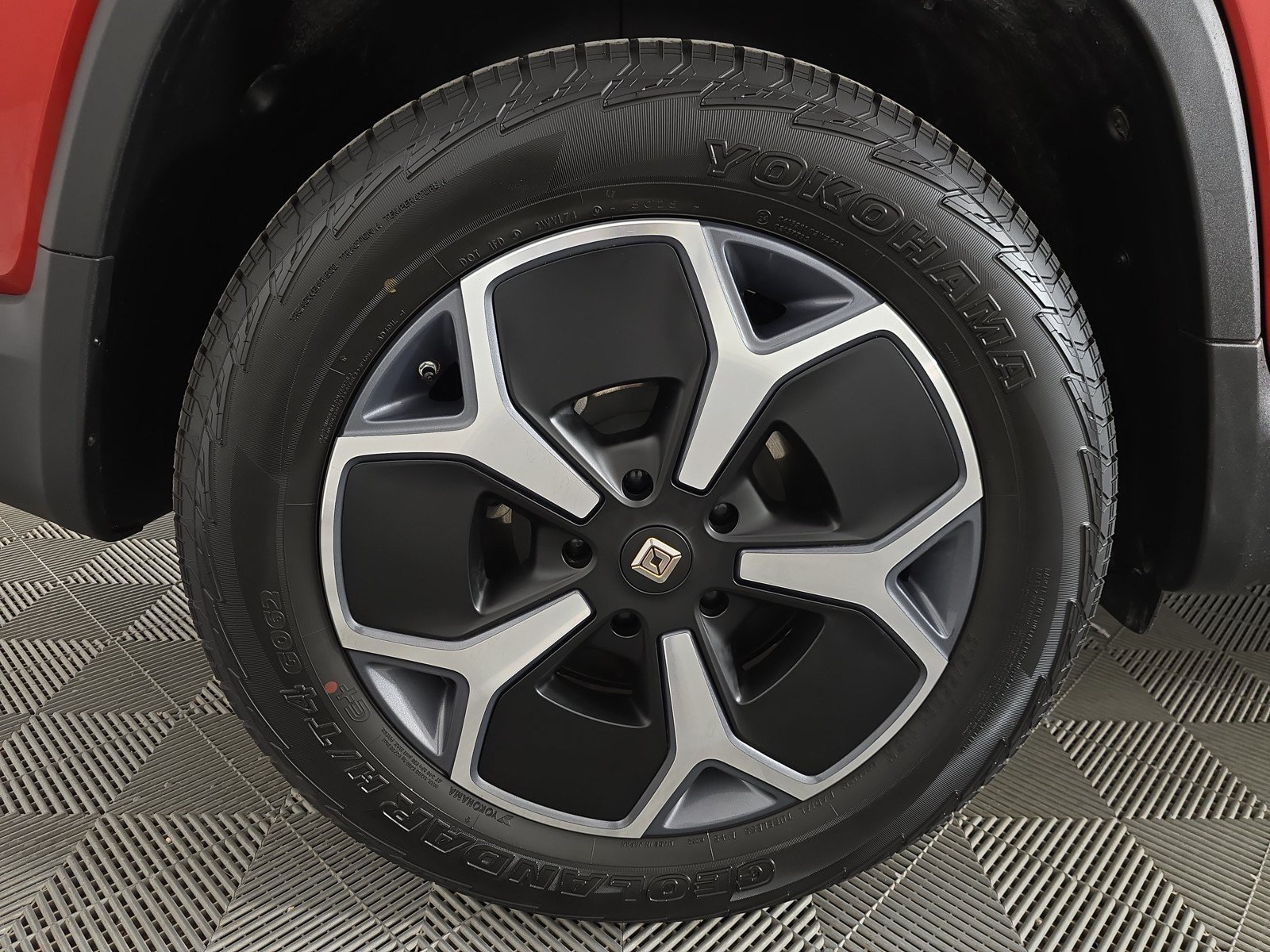 Used 2024 Rivian R1T Adventure AWD/4WD image 12