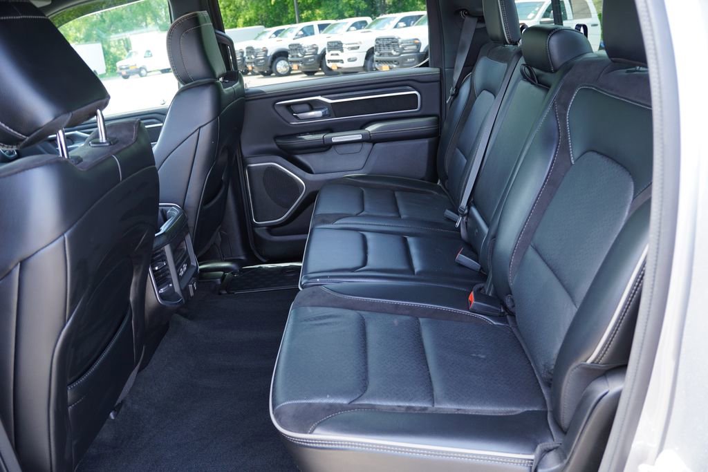 Used 2023 RAM 1500 Laramie AWD/4WD image 19