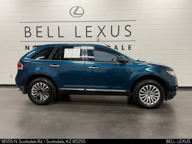 Used 2011 Lincoln MKX 2WD w/ Trailer Tow Pkg image 3