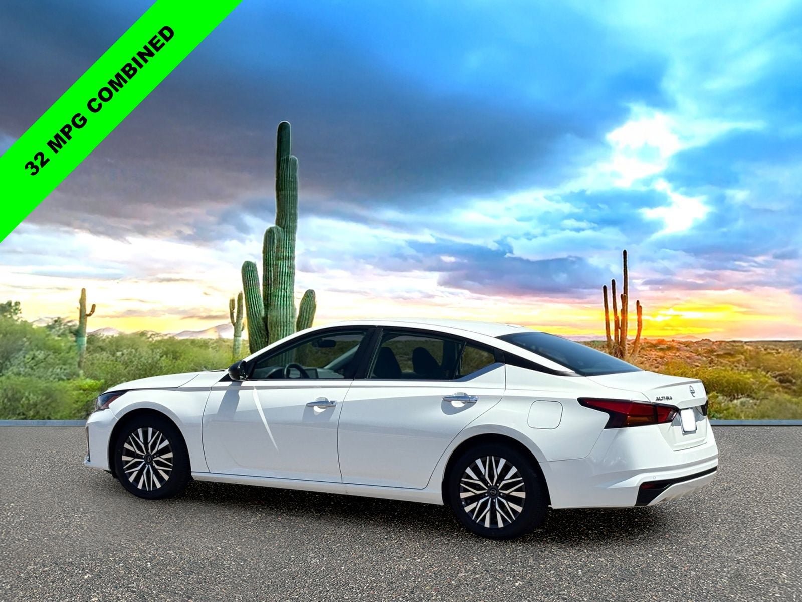Used 2025 Nissan Altima 2.5 SV FWD image 4