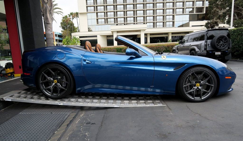 Used 2016 Ferrari California T RWD image 51