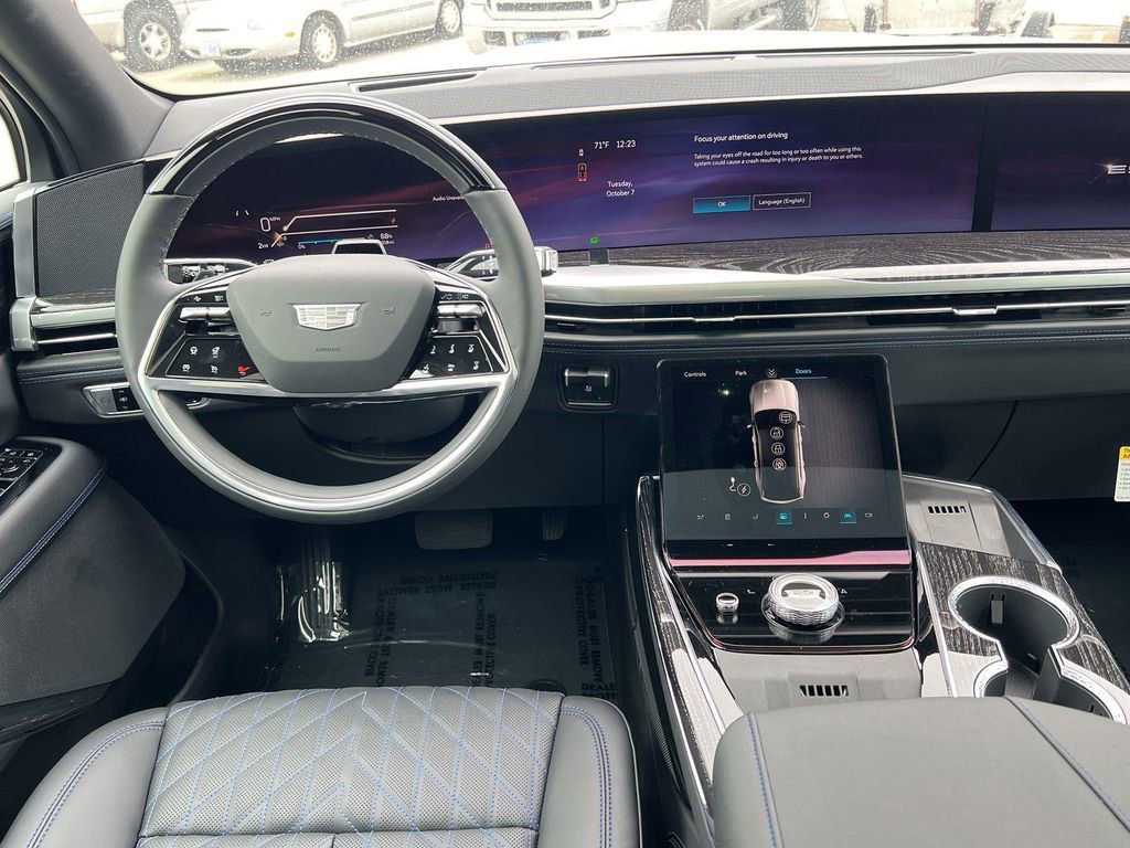 New 2026 Cadillac Escalade IQL Luxury image 11