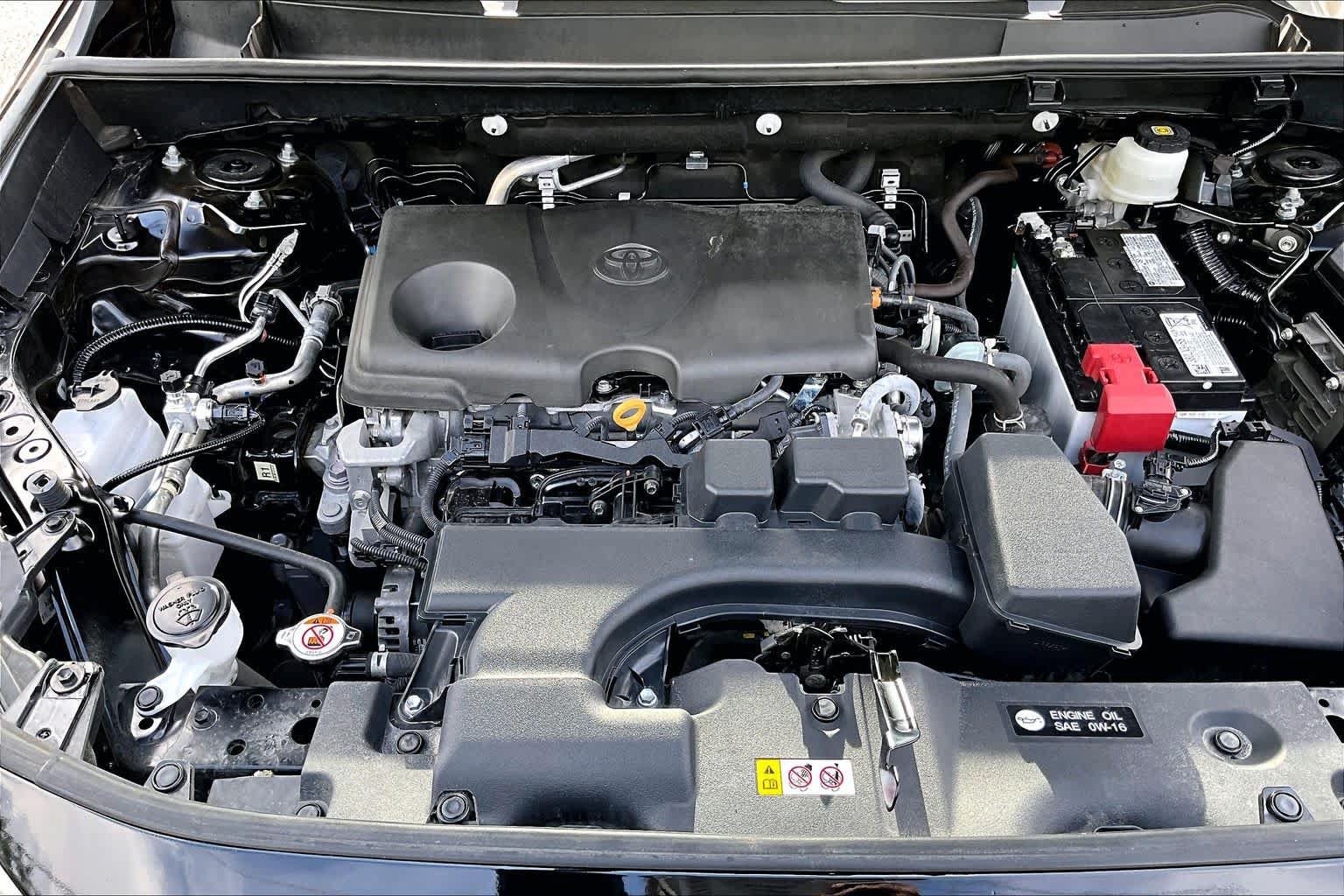 Certified 2025 Toyota RAV4 XLE AWD/4WD image 32