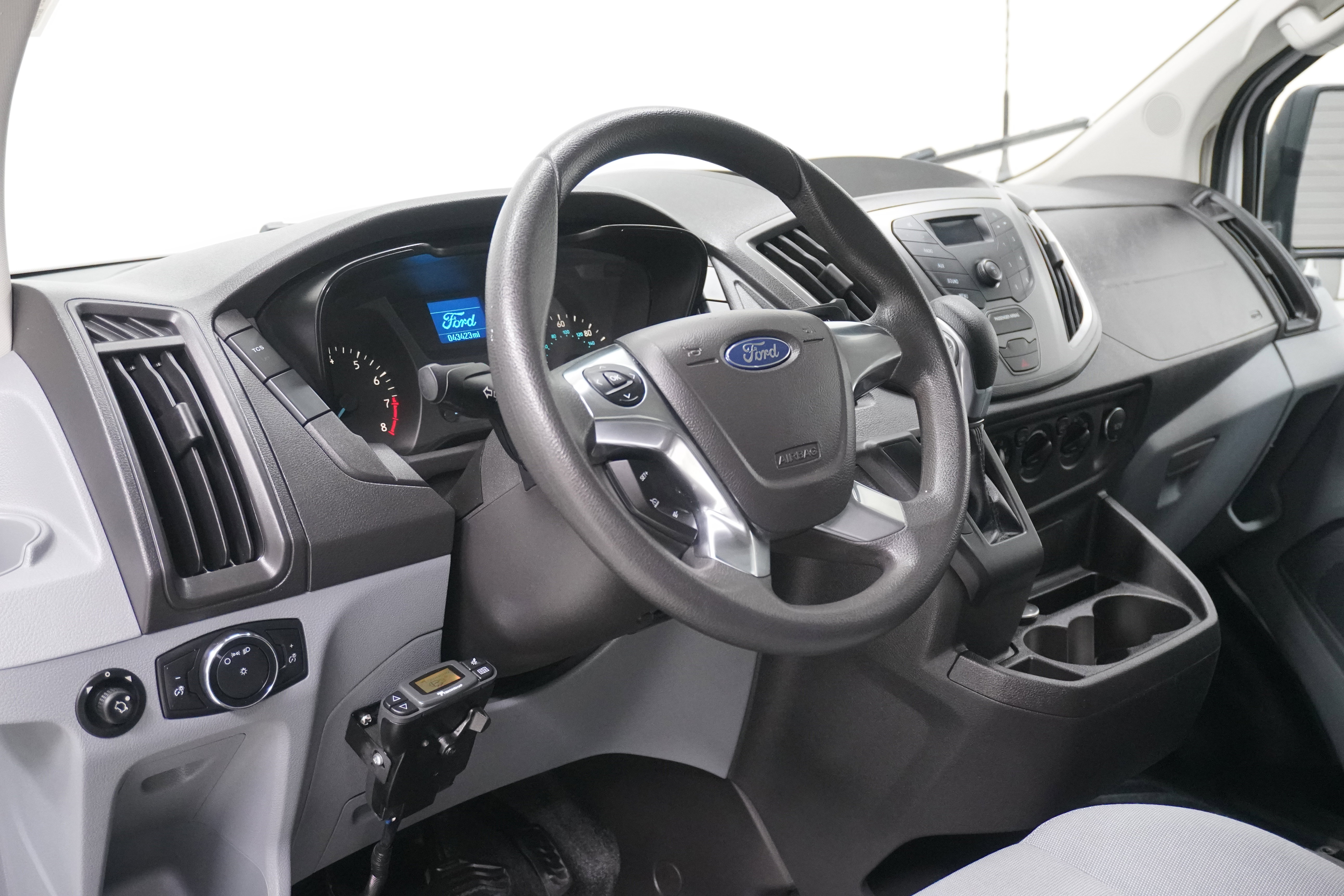 Used 2016 Ford Transit 250 130 Low Roof w/ Exterior Upgrade Package image 8