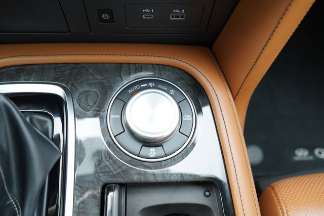 Used 2023 INFINITI QX80 Sensory w/ All-Season Package image 41