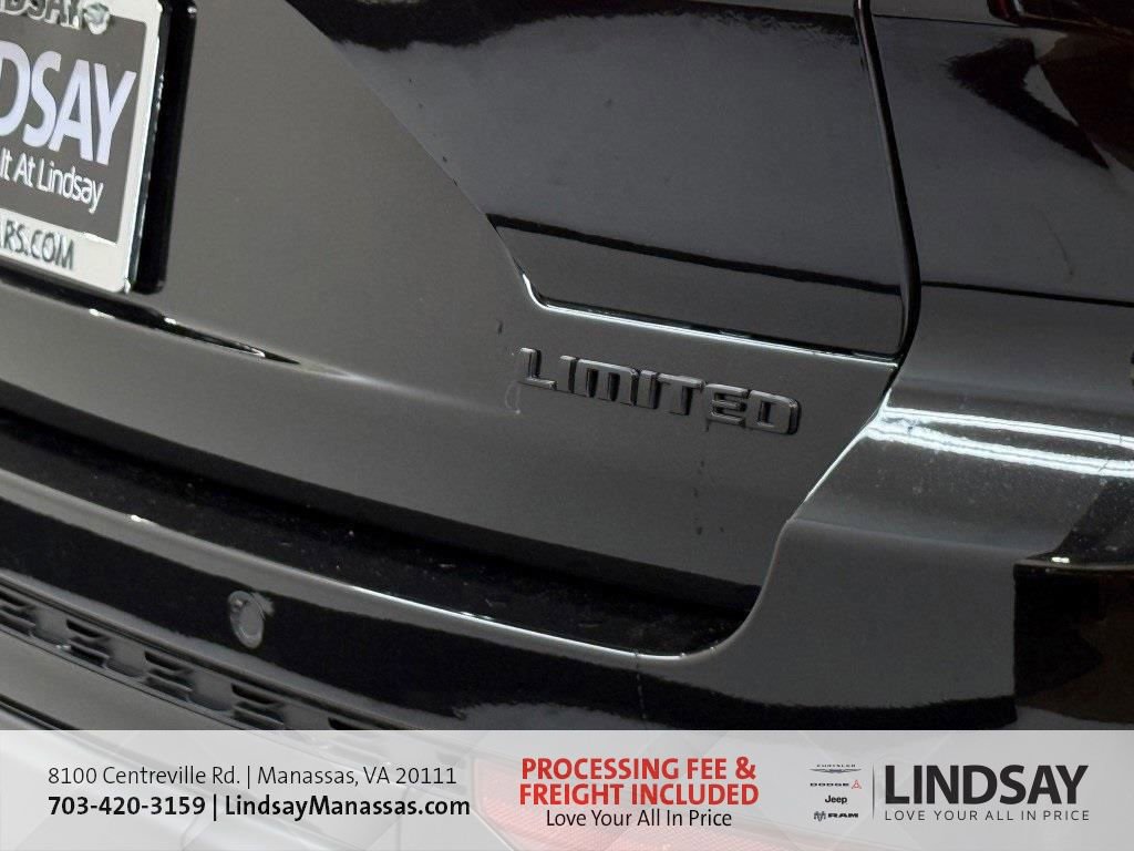 New 2025 Jeep Grand Cherokee Limited w/ Luxury Tech Group II image 5