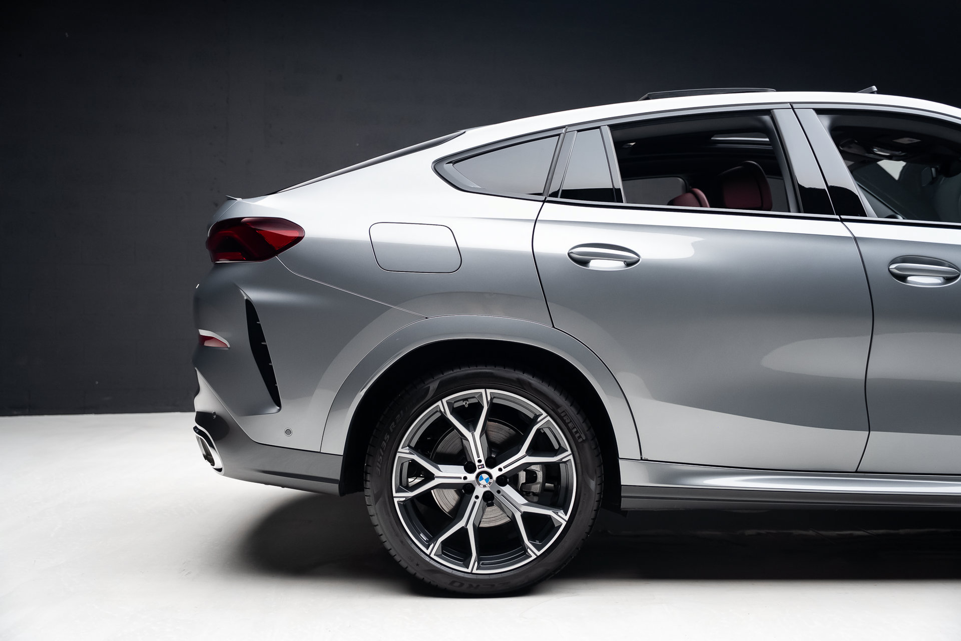 Used 2026 BMW X6 xDrive40i AWD/4WD image 37