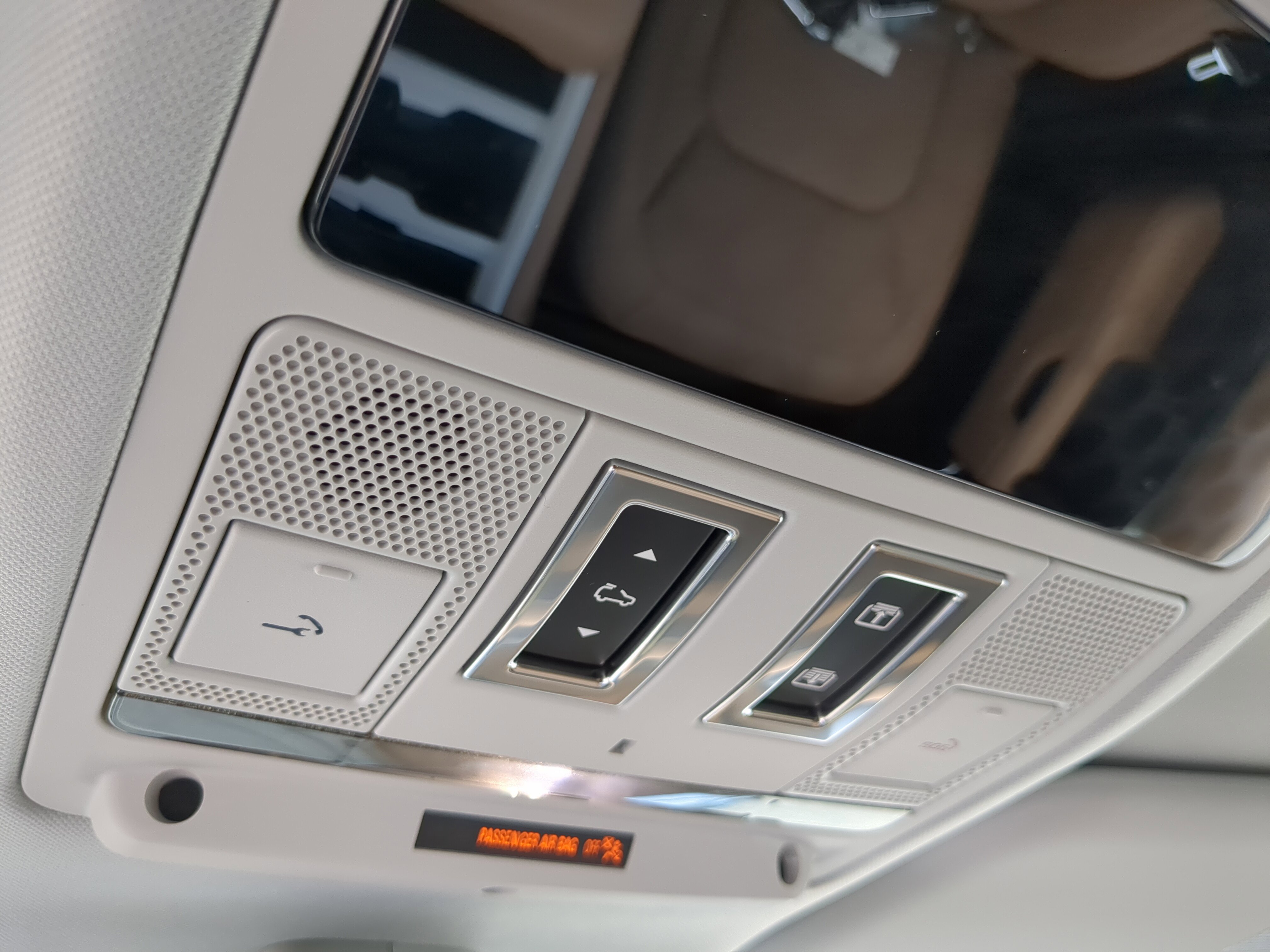New 2026 Land Rover Defender 110 S image 18